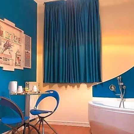Bracco & - Centro Storico Di Maison d'hôtes