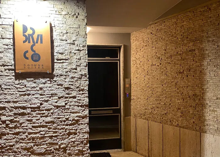 Bracco & - Centro Storico Di Maison d'hôtes 4*